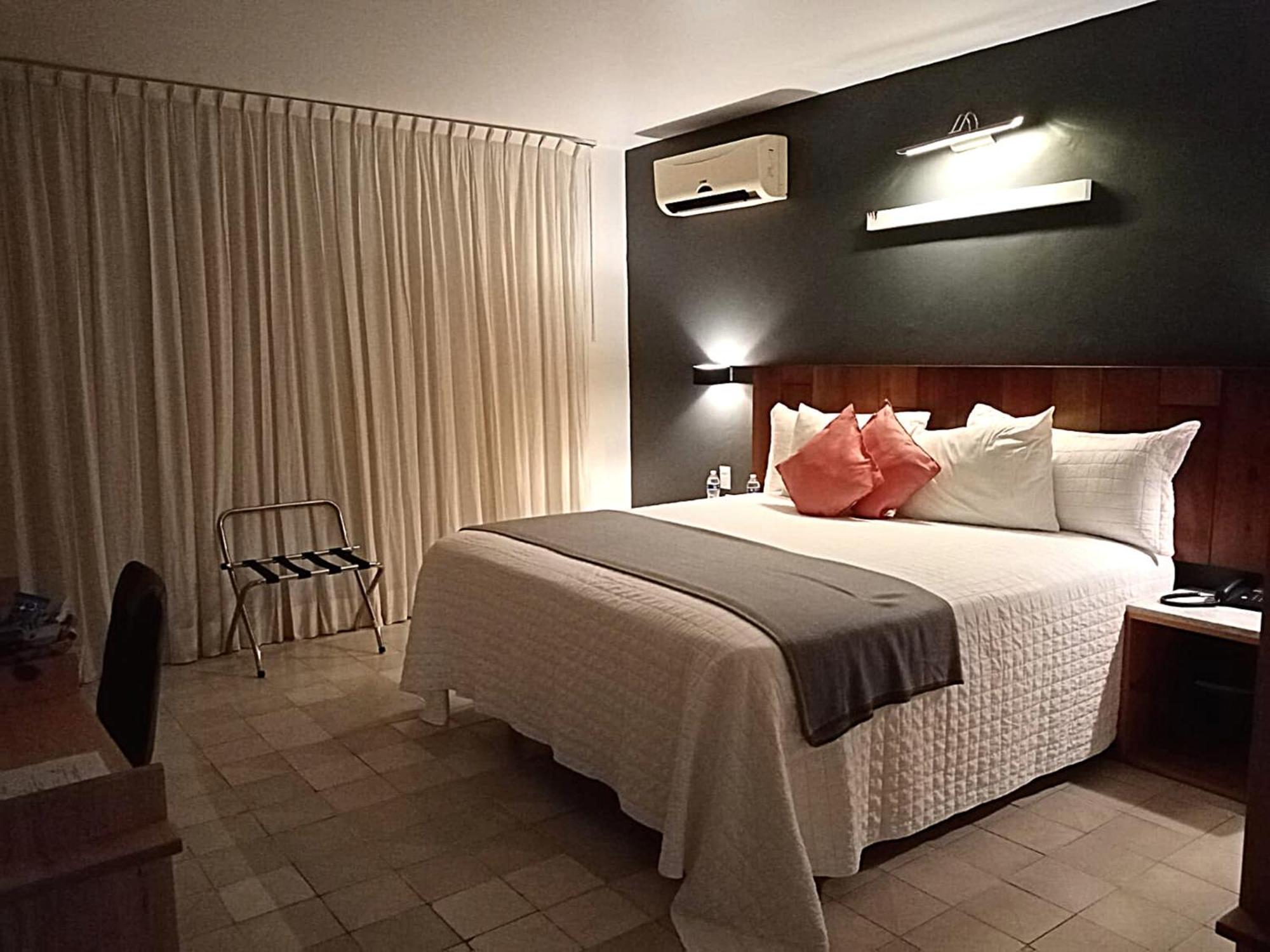 Hotel Clarum 101 Zapopan Room photo
